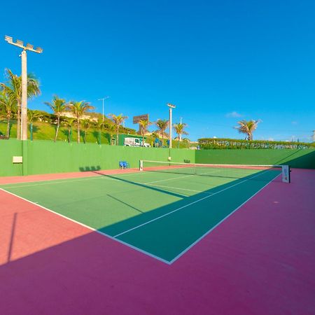 Ocean Palace All Inclusive Premium Natal Exterior photo Tennis courts at the Atlantis Paradise Island
