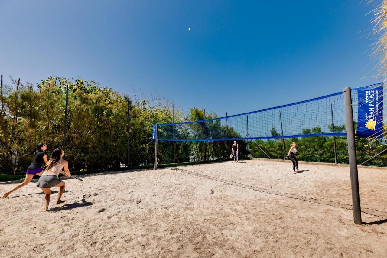 Ocean Palace All Inclusive Premium Natal Exterior photo Volleyball at the beach