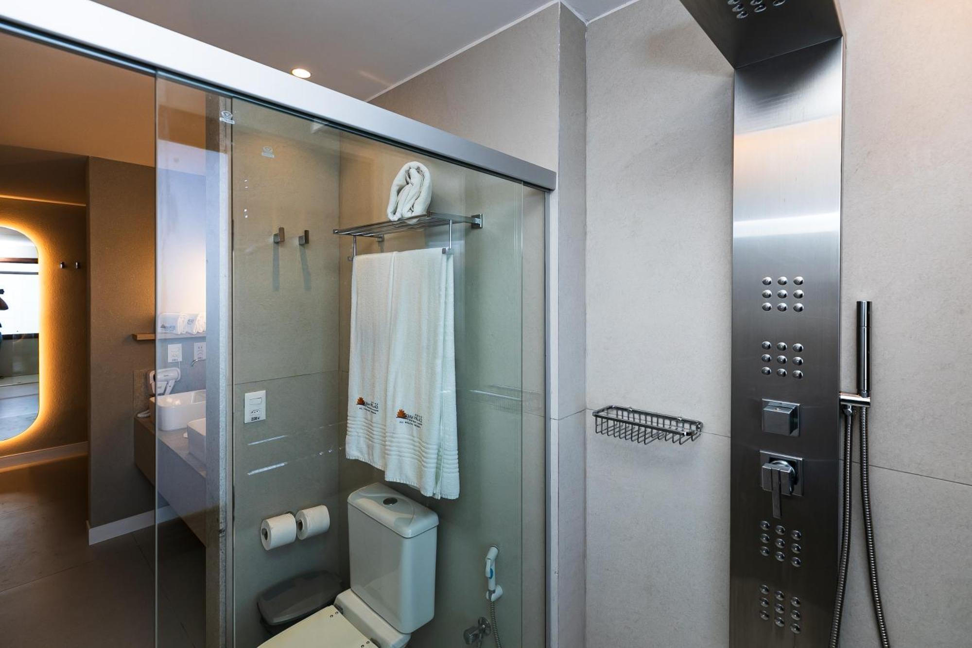 Ocean Palace All Inclusive Premium Natal Exterior photo A shower with a shower panel