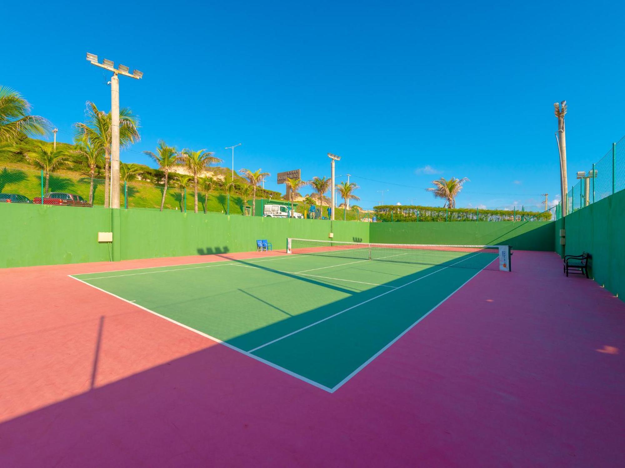 Ocean Palace All Inclusive Premium Natal Exterior photo Tennis courts at the Atlantis Paradise Island